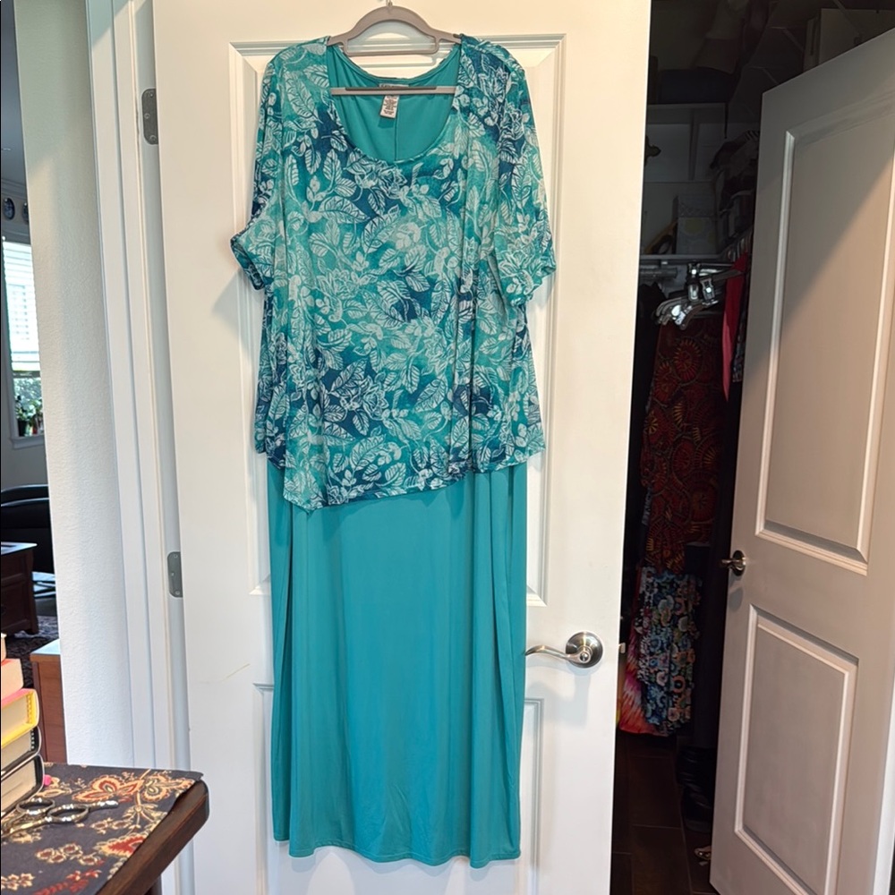 NEW Catherines 2X (22/24W) Floral Dress with Overlay Top